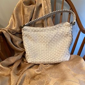 Beautiful white Discovery bag